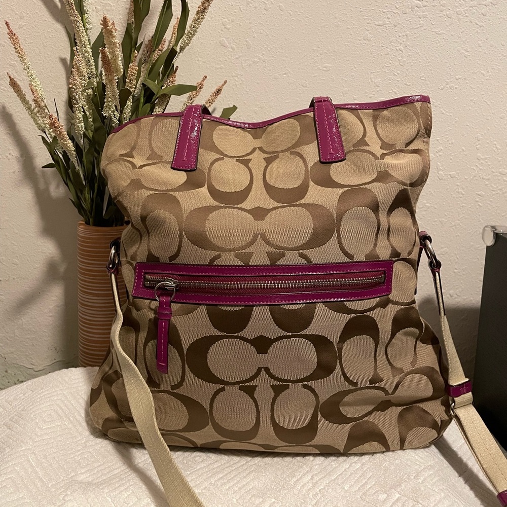 Purse - Picture 2 of 3